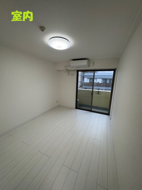 空室清掃する室内
